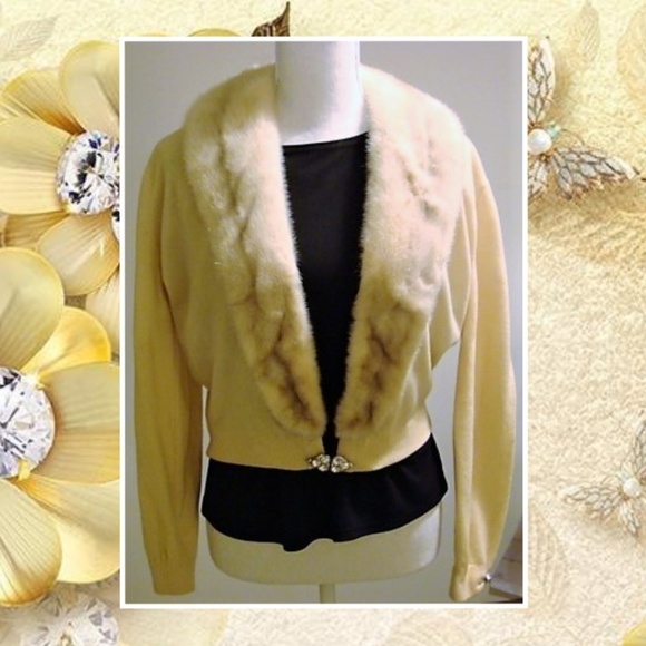 Daltons Sweaters - Vintage Dalton Cream Cashmere Mink Sweater